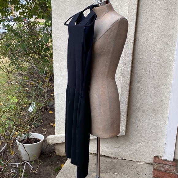 NWOT Ann Taylor gorgeous black sleeveless dress. So pretty & feminine - Picture 5 of 10